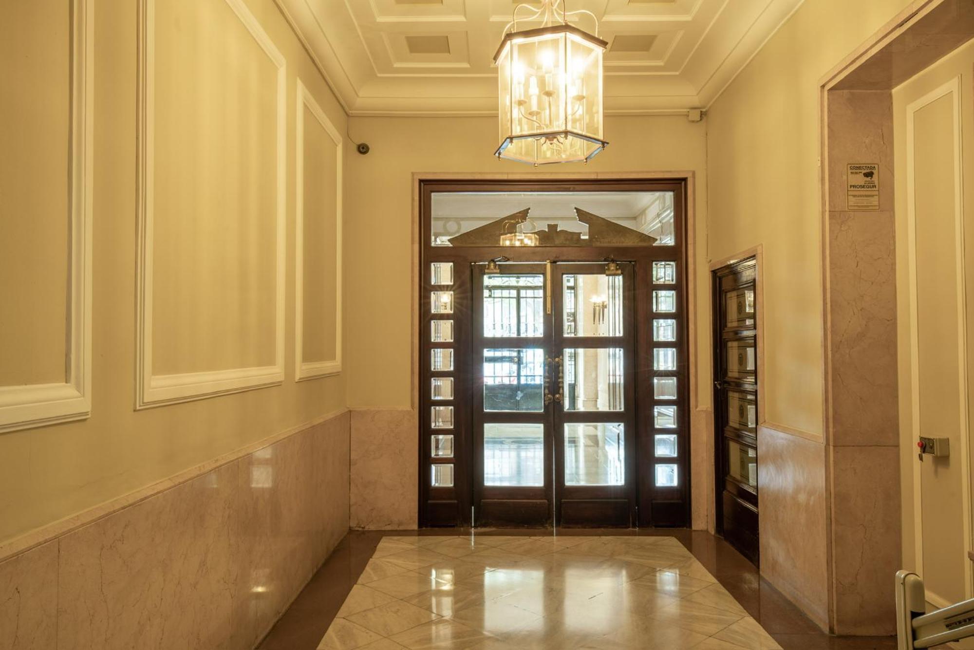 Mirador 2 Del Mercado Central - Habitacion Con Bano Privado En El Centro De La Ciudad Vella バレンシア エクステリア 写真